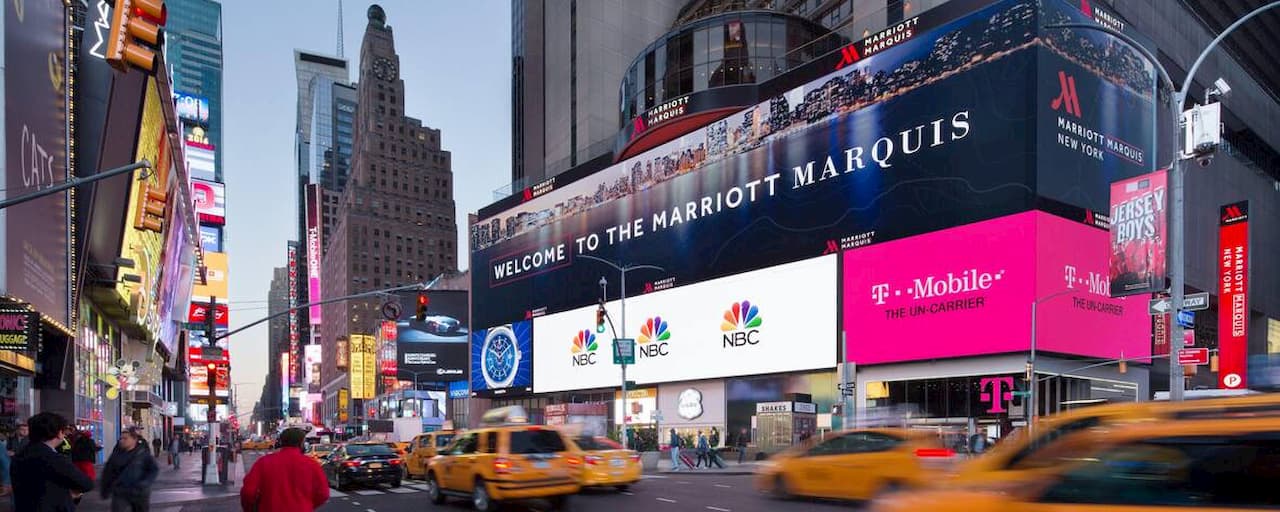 10 Most Breathtaking Digital Signage Installations in the World