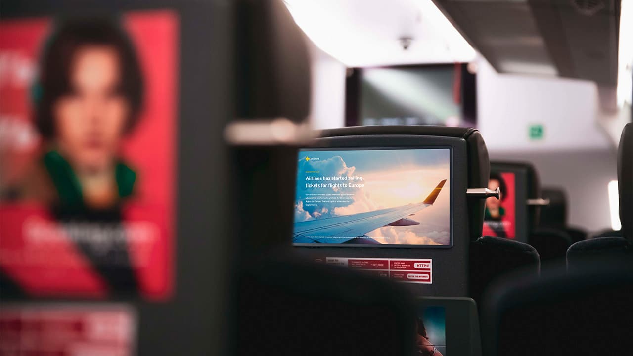 train displays